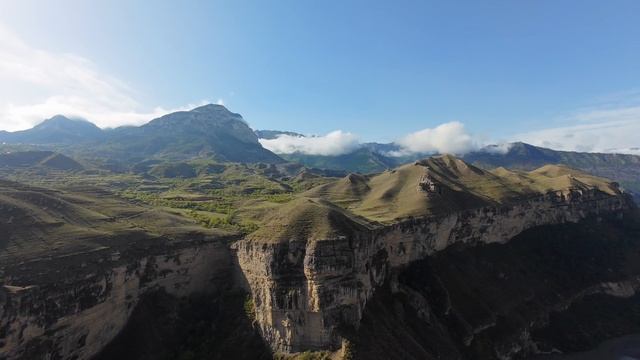 Полеты в горах Дагестана DJI AVATA 2
#DJI #avata2 #Дагестан #РоссияТревел
#ПутешествияПоРоссии