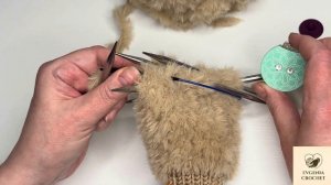 Милота! Варежки спицами из меховой пряжи. Бесплатный М