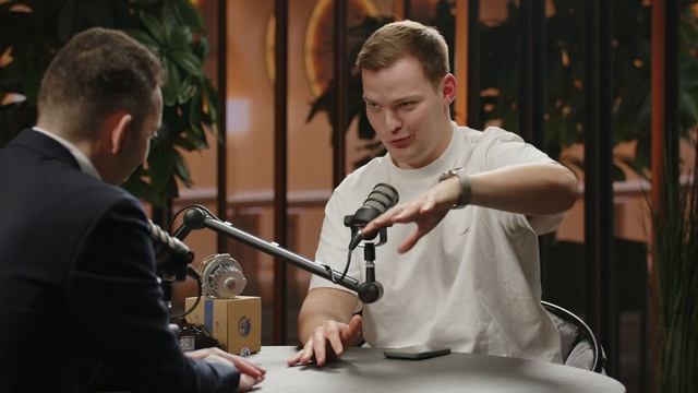 МЕНЯЕМ ОТНОШЕНИЕ К ТОВАРНЫМ РЕСУРСАМ. Андрей Сивокозов, про кризис, бренд AVS и производство.