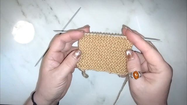 Вязание только изнаночными петлями, а если лицевыми …