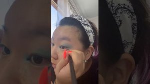 Туториал на макияж Помни «Цифровой Цирк»