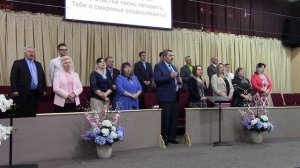 Тебя хочу хвалить я пеньем