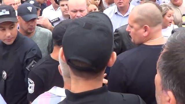 Сутичка Дмитра Кухарчука та Віктора Полозова смотреть онлайн