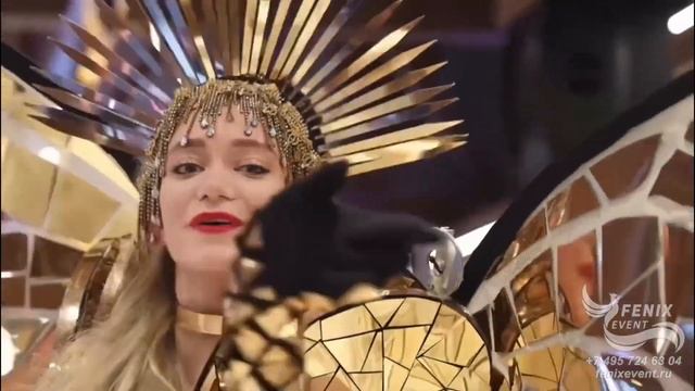 Заказать артистов в зеркальных костюмах на праздник и