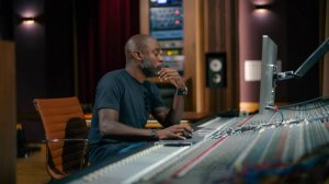 04. Managing Relationships, Major Label Artists, Mix Bus Processing and Attention to Detail