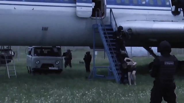 30 лет на страже. СОБР Росгвардии. 16 выпуск смотреть онлайн