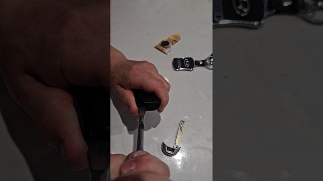 Как своими руками поменять батарейку на брелке Хендай Палисад | Замена батарейки в Hyundai Palisade