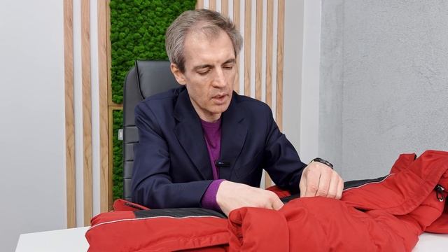 Распороли пуховик после пяти лет эксплуатации ✂️ | Poku