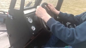 Установка электроусилителя руля на лодку Тундра 520.