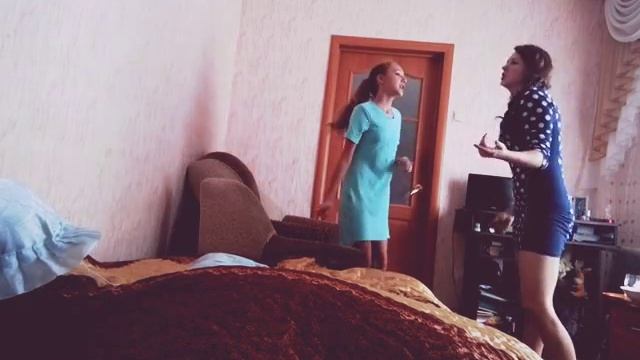 Лето_Плавки_Рок-н-ролл. (Придурошная версия) смотреть онлайн