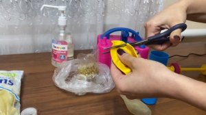 Как надуть шарик с блёстками