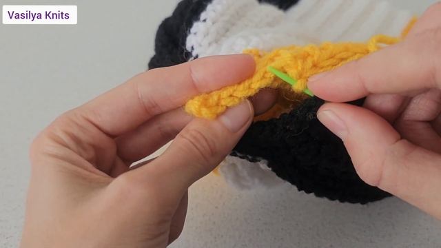 Шапка крючком с ушками зайца ❤🐰 / crochet bunny hat tutorial / Тр смотреть онлайн