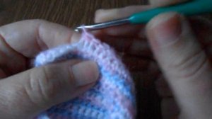 Крючок для начинающих  Детские носочки крючком  Видео урок 3  Вязание пяточки