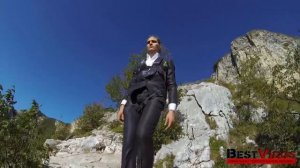 Экстрим прыжки в костюмах от Roberta Mancino