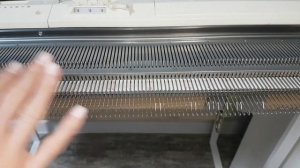 Майка с баской на однофонтурной вязальной машине (нач?