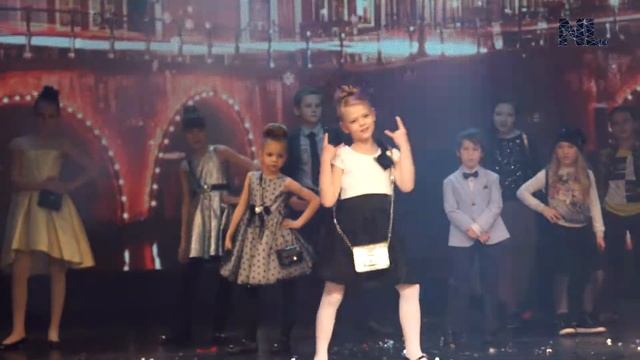 Night Lie Хабаровск Новогодняя Ёлка от салона "Кенгуру" смотреть онлайн