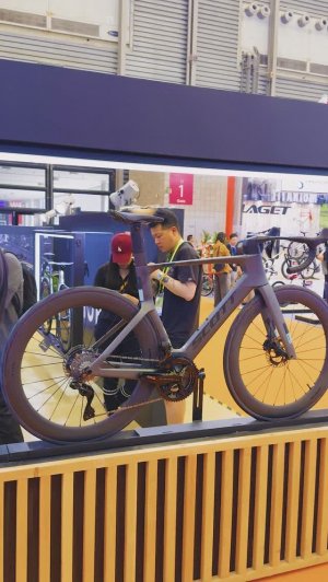 Карбоновый шоссейный велосипед SCOTT Foil RC (2025) | Обзор выставки China Cycle 2025