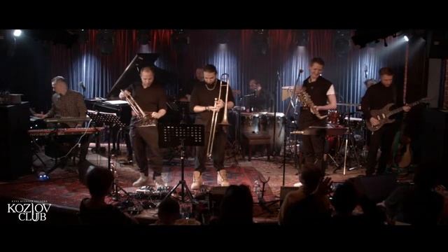 АЛЕКСЕЙ КАЛЯПИЧЕВ: МУЗЫКУ НИКТО НЕ ОТМЕНЯЛ смотреть онлайн