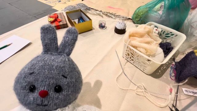 Новая вязаная игрушечка 🐰Процесс сборки🪡🧶 01.2024 смотреть онлайн