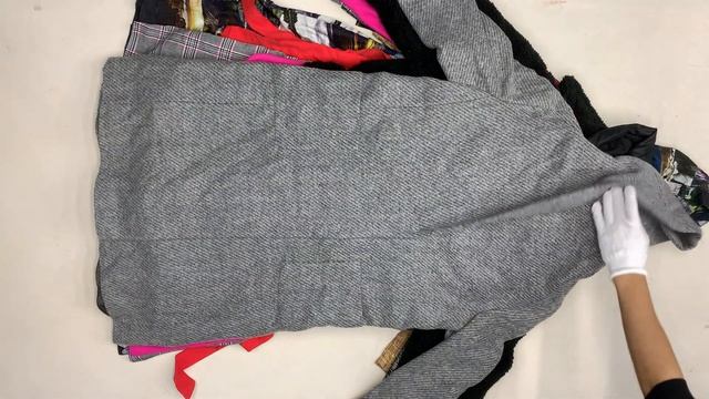 Продано! 800-060 #1794 Пальто, плащи, тренчи Крем Всесезон ОА смотреть онлайн