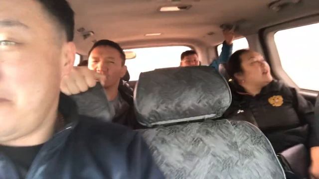Песня «Тоонто нютаг» по дороге на Чемпионат Азии в Улаан-Баатар. Бадма Базаров, Нима Нимаев смотреть онлайн