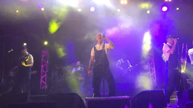 Ляпис 98 - Шут (Live in Kyiv 09.06.18) смотреть онлайн