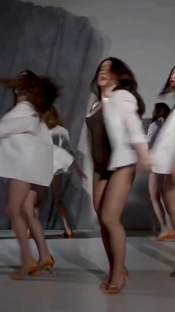 Бачата женский стиль в ASTRA DANCE STUIO. Екатеринбург смотреть онлайн