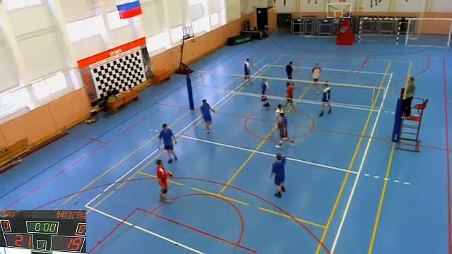 5 тур СКТБ-Молния 2-0. Первенство Углича по волейболу 2013 смотреть онлайн