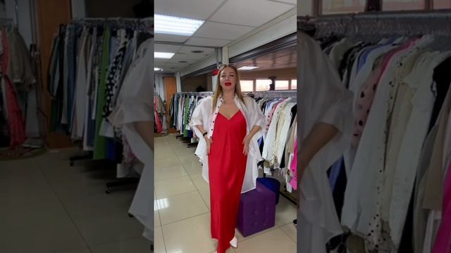 Бесподобный вечерний образ для девушки😍 Атласное пл? смотреть онлайн