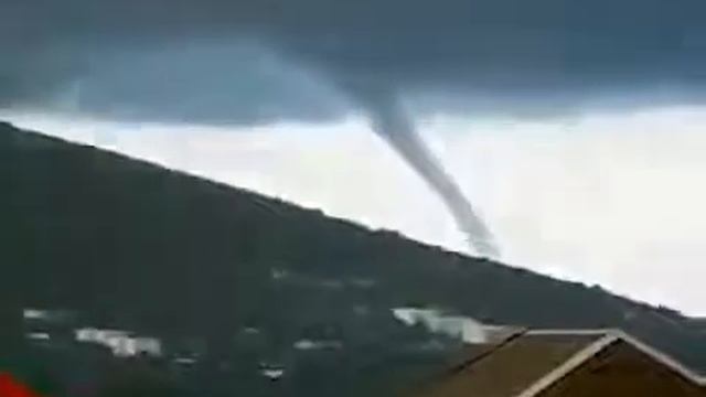 Смерч в Новороссийске