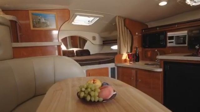 Катер Rinker Fiesta Vee 340 «Багира» в Сочи