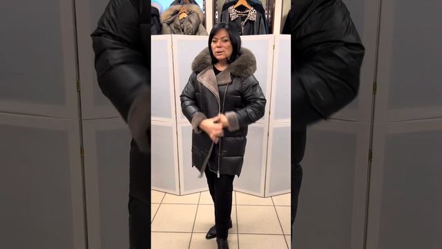 Зимняя коллекция 2024/ Удлиненный пуховик с имитацией д? смотреть онлайн