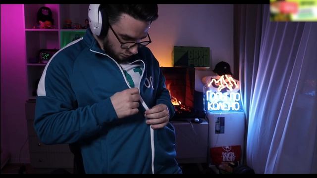 КУПИЛ КОСТЮМ ИЗ ИГРЫ КАЛЬМАРА | ПРОБУЕМ НОВЫЕ ВКУСНЯШК смотреть онлайн