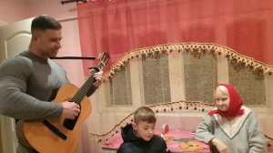 Птичка села на окошко(детская песня)