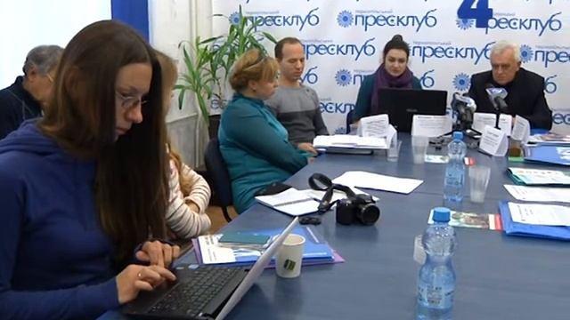 Дім і сімя повинні бути в кожної дитини вважають учасники кампанії Відкриваємо двері дітям