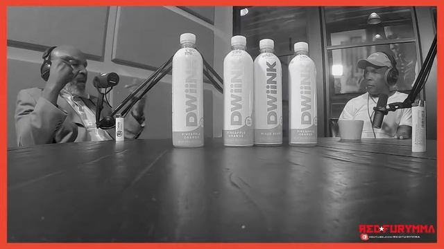 МАЙК ТАЙСОН ПЛАЧЕТ В СТУДИИ РАССКАЗЫВАЯ О СТРАХЕ , КОТ? смотреть онлайн