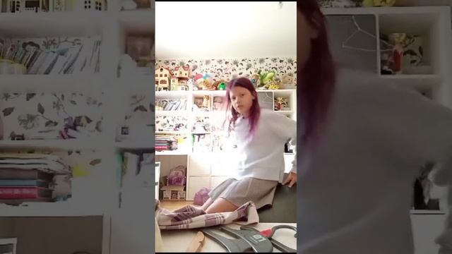 Одеваюсь в школу. Мой look если сегодня урок физкультуры смотреть онлайн