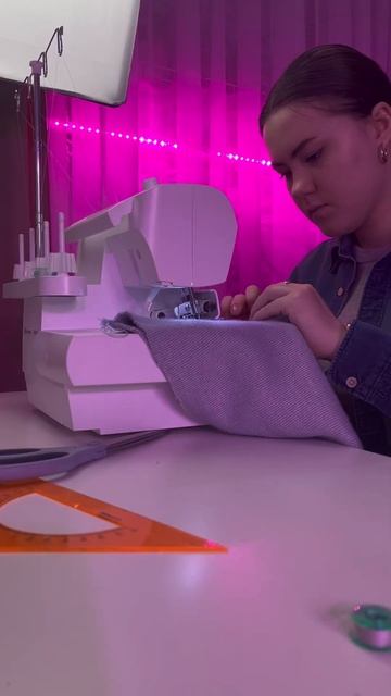 Сшила лонгслив за вечер🤪 #vikisews #швейныйблог #трикотаж смотреть онлайн