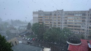Снег в апреле. 27.04.2025. Курск.