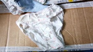 ТРЭШ находки. Грязные детские трусы.