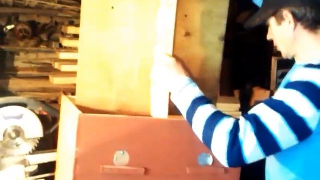 Улей Паламарчука В. А. для зимовки слабых семей и быстрого наращивания весной.