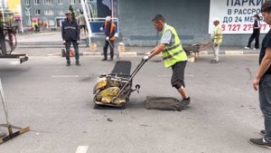 Установка лежачего полицейского в ЖК «Атлант»