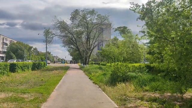 выполняю просьбу моей подписчицы, ул.Кирова ( Темирбекова), прогулка по городу Кокшетау 🇰🇿.. смотреть онлайн