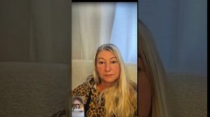 Всё начинается с мамы.
Твоя способность доверять, строить отношения, принимать себя,