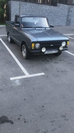 На парковке элитного ЖК на Юго-Западе Москвы