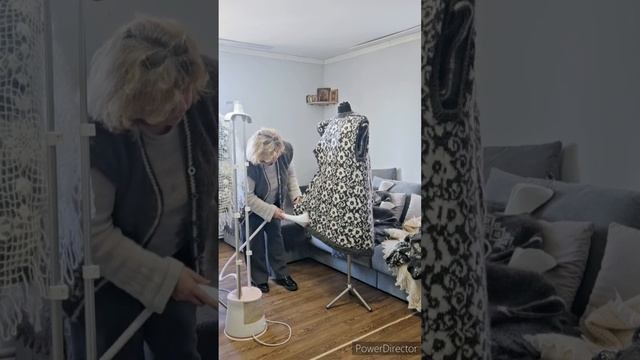 8 марта ПУХОВАЯ ОДЕЖДА 89608709467