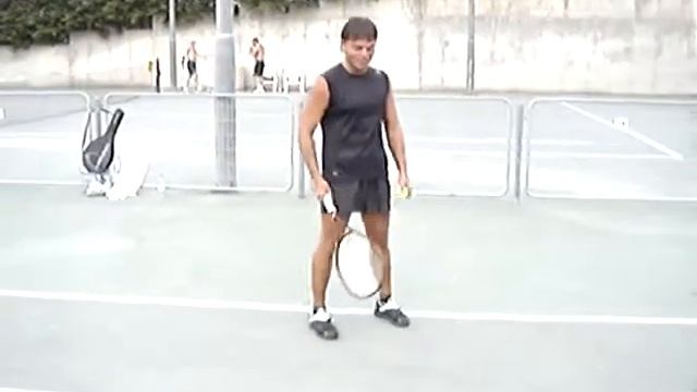 Теннисист Сафин ну почти Сафин. теннисист приколист