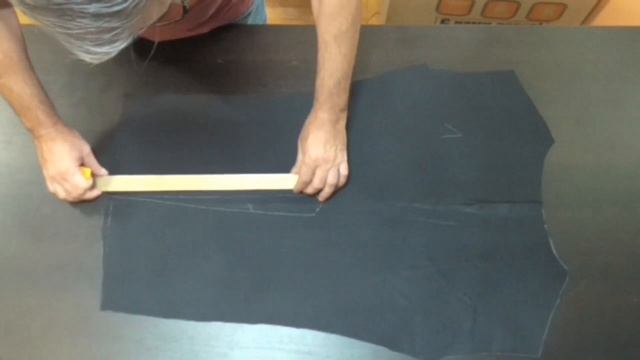 Раскрой подкладки спинки пиджака с одной шлицей