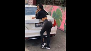 Снимаю твои легинсы