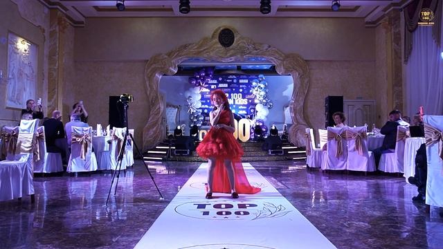 МОДНЫЙ ПОКАЗ ДИЗАЙНЕРА TANYA CHE ТАТЬЯНЫ ЧЕРВОНЮК